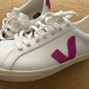 Veja Women's White and Purple Sneakers